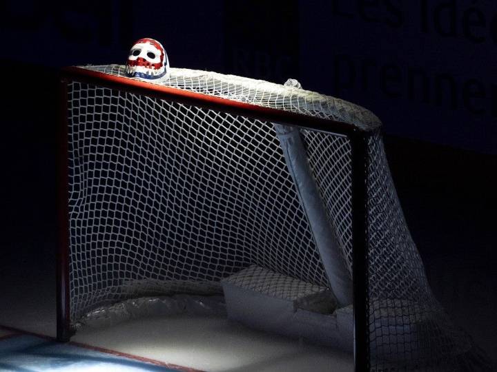 Watch: Montreal Canadiens honour Ken Dryden with touching tribute