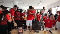 Euforia en el Sant Jordi: "Nuestra ilusión era Osasuna y ya lo tenemos aquí"
