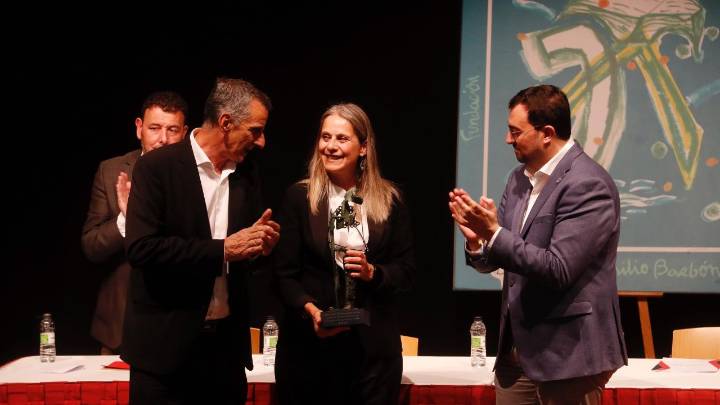 Barbón reivindica mantener viva la solidaridad internacional con Palestina: «No podemos olvidar que siguen muriendo niños»