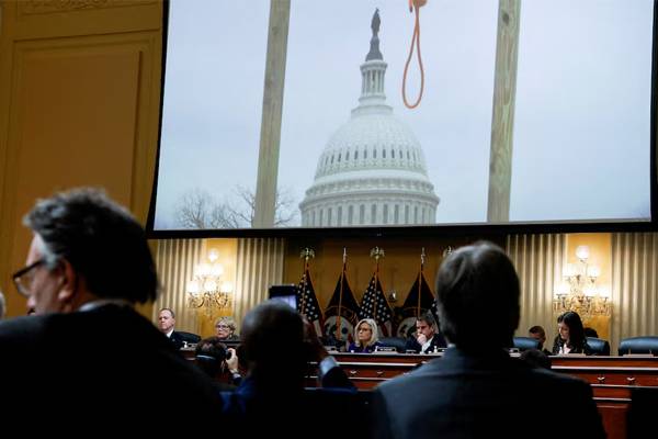 Broad Coalition Of US Officials Advances Trump’s Battle Against ‘Deep State’