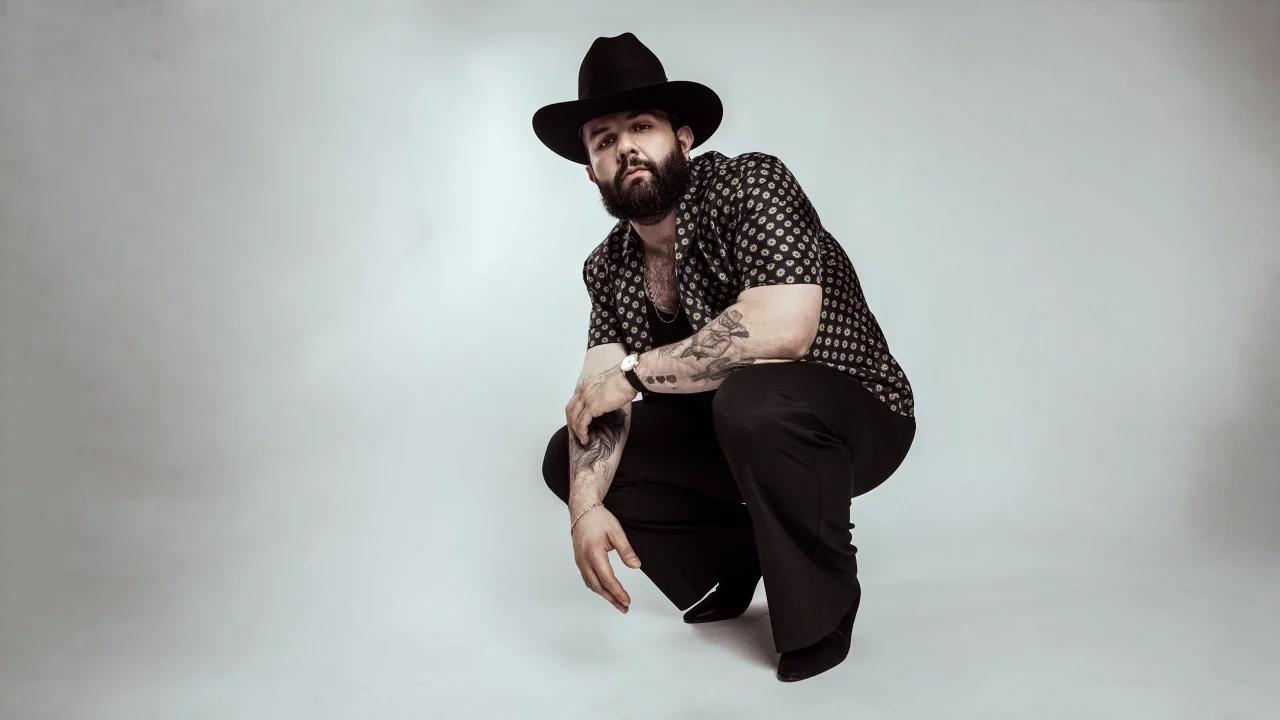 Carín León une su voz con Bon Jovi en versión bilingüe de ‘We Made It Look Easy’