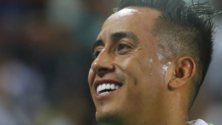 Christian Cueva evalúa dejar Emelec y volver al Perú