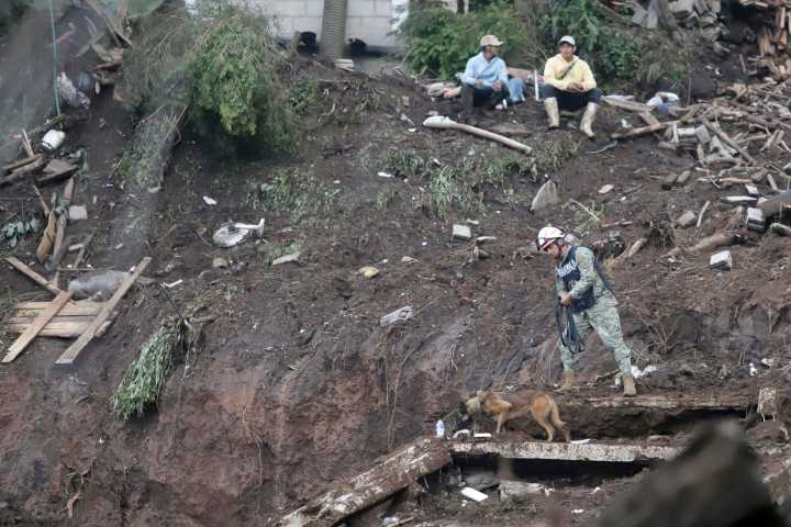 Lluvias catastróficas en México han dejado 72 fallecidos y 48 desaparecidos en cinco estados