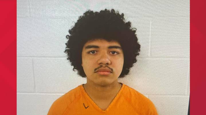 Hondo teacher charged with sexual misconduct faces multiple felony counts
