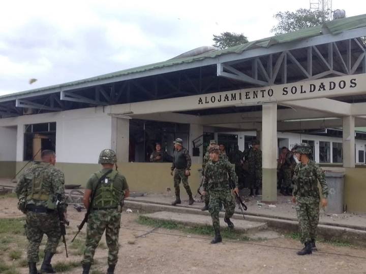 Ataque con morteros contra base militar en Arauca deja un soldado muerto y seis heridos