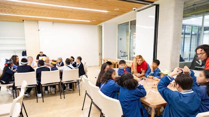 Bogotá abre matrículas para colegios oficiales y lanza becas para educación superior. Así puede participar