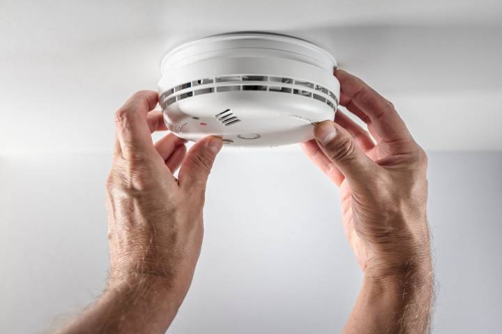 Unlocking Life Basics: All about smoke detectors and carbon monoxide detectors