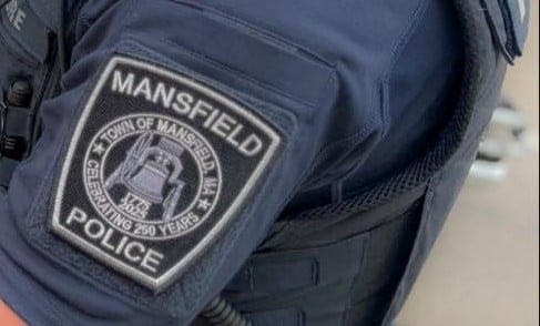 Mansfield PD: Two pedestrians struck by car that drove up on sidewalk