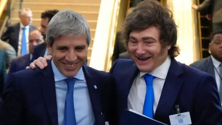 Denuncian a Milei y su equipo por delitos contra la soberanía nacional