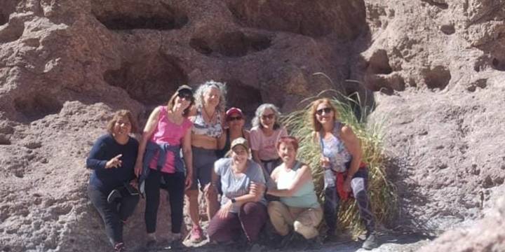 Viejas locas: nueve amigas de excursión a la montaña, la mejor receta antiage