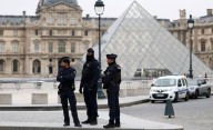 Millonario robo en el museo del Louvre en París: se llevaron nueve joyas de la colección de Napoleón