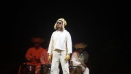 El anuncio del show de Bad Bunny en el Super Bowl enfurece a los trumpistas