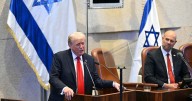 Trump proclama ante la Knéset «el amanecer histórico de un nuevo Oriente Medio» y pide indultar a Netanyahu