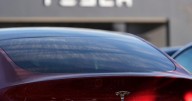 Tesla lanza nuevos modelos más económicos para revivir ventas en declive