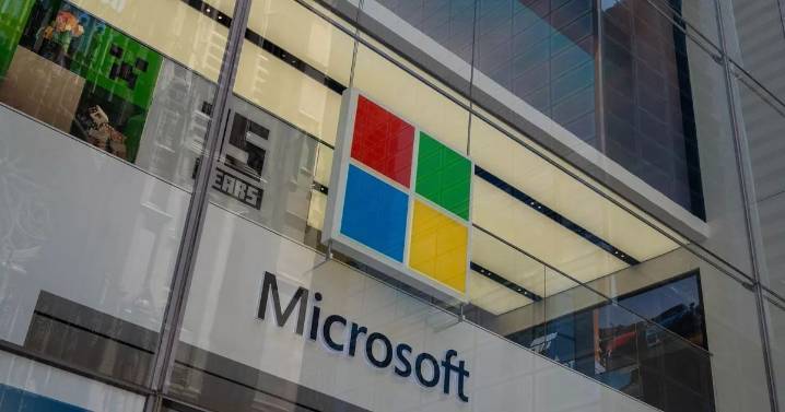 Microsoft issues update as Minecraft, X Box Live, NatWest and other services down