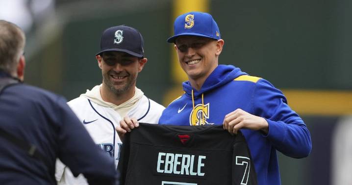 ALCS: Seattle Kraken's Canadian contingent having allegiances tested