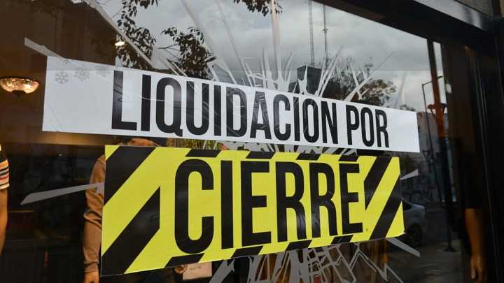 El empleo asalariado cayó en julio a mínimos de la era Milei: ya se perdieron más de 200.000 puestos