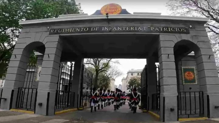 El Senado aprobó el proyecto que declara al Regimiento de Patricios como lugar histórico y frenó su subasta