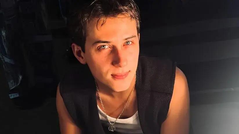 Alejandro Aramburú en Santos Bravos: peruano debuta en la primera boyband latina de HYBE, el sello detrás de BTS