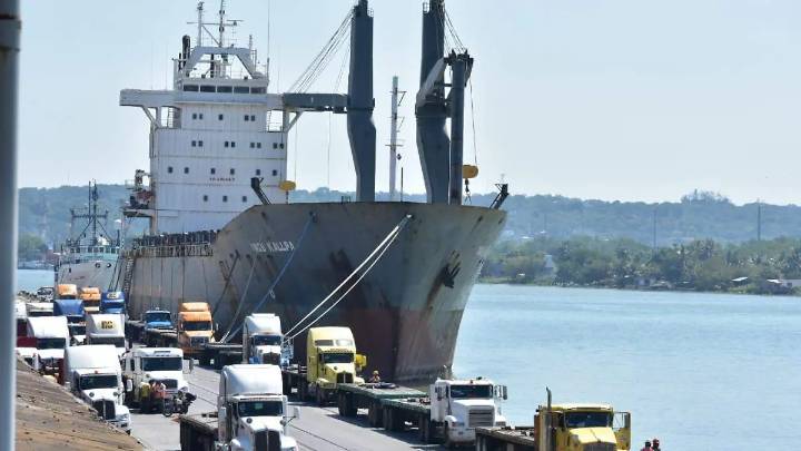 Laboratorios vs huachicol: Pemex despliega equipos móviles en aduanas de Tampico y Altamira