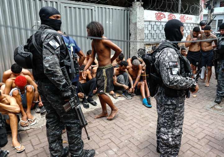 Casi 60 muertos en las favelas de Río de Janeiro en una macroredada contra el narcotráfico