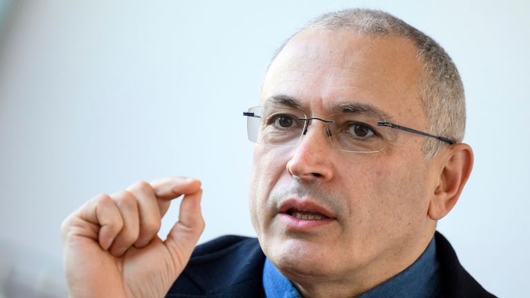 Exiled Russian oligarch: Putin has sent signal to Trump that he's ready for Ukraine deal