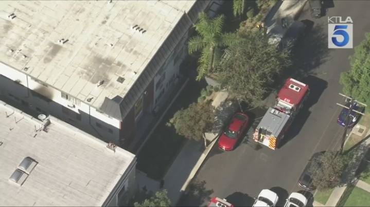 1 dead in fire at off-campus student housing in University Park