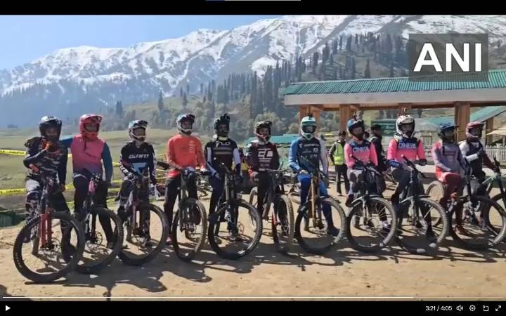 International riders dazzle as Gulmarg leg of Zabarvan Legends Series concludes