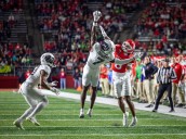 Oregon moves up in polls after thrashing Rutgers