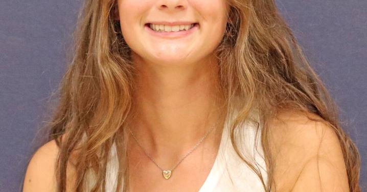 Girls tennis: Arnold punctuates complete effort for Westerly in D2 prelminary round win over Middletown