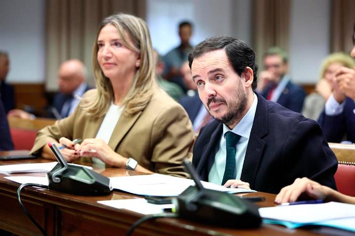 El PP reta a Sánchez a un careo con Ábalos y Aldama en el Senado para contrastar las «mentiras» del presidente