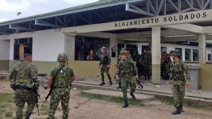 Atención: ataque con cilindros bomba en base militar de Puerto Jordán, Arauca, deja siete militares heridos y uno muerto