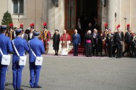 Pope prays with British monarch for first time since Reformation