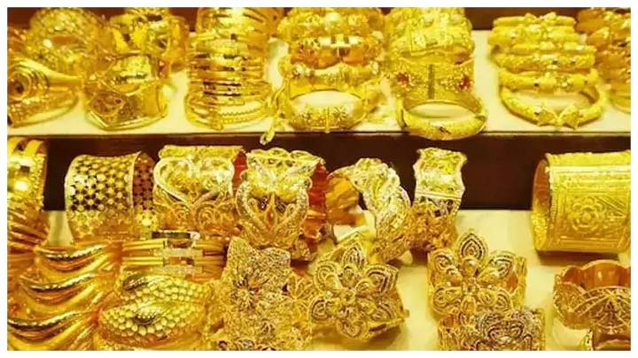 Gold Prices In India Hit Record Highs On October 10, 24K Gold Crosses ₹12,400/Gram As MCX Futures Rise Sharply