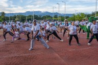 500 AÑOS: Dibulla vibro con la Carrera 3.5 K, Comfaguajira, corre por La Guajira