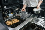 Las 7 mejores freidoras profesionales para abrir un restaurante en 2025