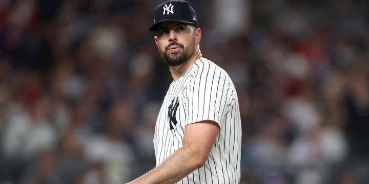Carlos Rodón has elbow surgery to remove bone spur