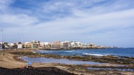 Hallan el cuerpo sin vida de un hombre flotando en el mar en la costa canaria