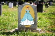 The Story of Indiana’s Haunted “Cinderella Grave”