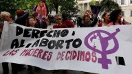 Las clínicas avisan de que la reforma de la Constitución para blindar el aborto es más "simbólica" que "eficaz"