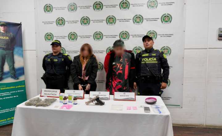 Desmantelan laboratorio de drogas oculto en una barbería de Bogotá