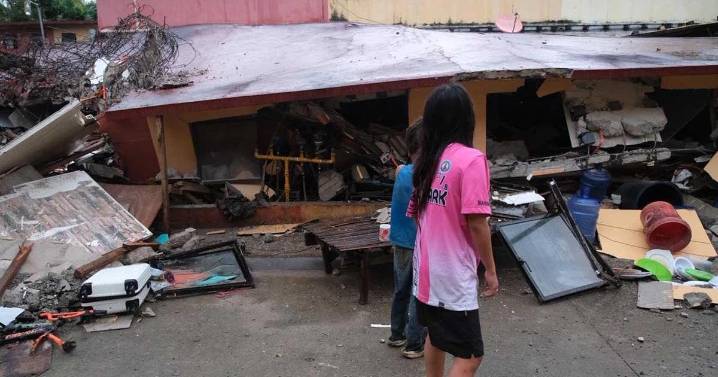 Aumenta a 60 la cifra de muertos por terremoto de 6.9 en Filipinas