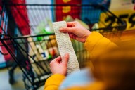 El nuevo ADN del consumidor colombiano demuestra que más del 56% prioriza el precio
