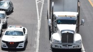 Autoriza gobierno federal permiso provisional al autotransporte federal para circular sin placas y sin engomado