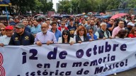 Entre consignas y destrozos en comercios, miles marchan en conmemoración por el 2 de octubre