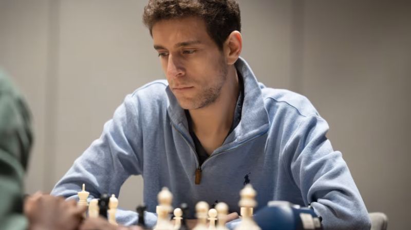 El gran maestro de ajedrez estadounidense Daniel Naroditsky muere a los 29 años