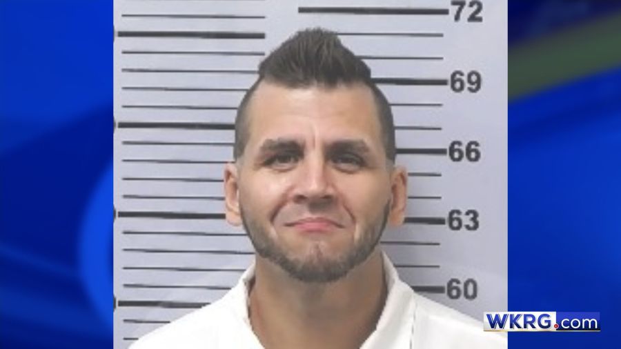 Man sought after escaping law enforcement chase in Mobile County: MCSO
