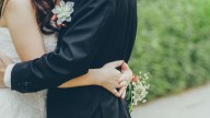 Woman demands ₹ 3.73 lakh for hugging would-be husband, calls off engagement