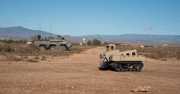 Un militar muerto y un herido grave por una explosión en la base de la Legión en Almería
