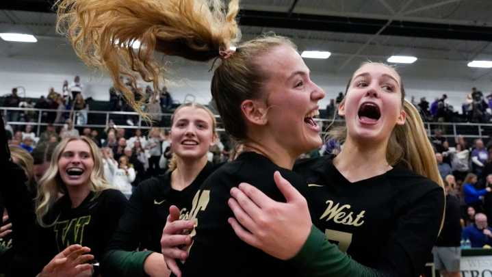 IC West volleyball advances to state tourney with win over IC Liberty